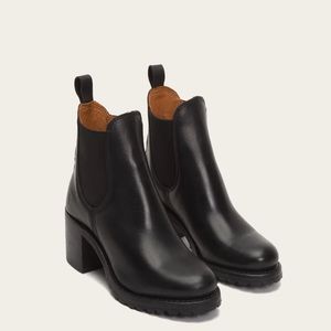 Frye Sabrina Chelsea boots